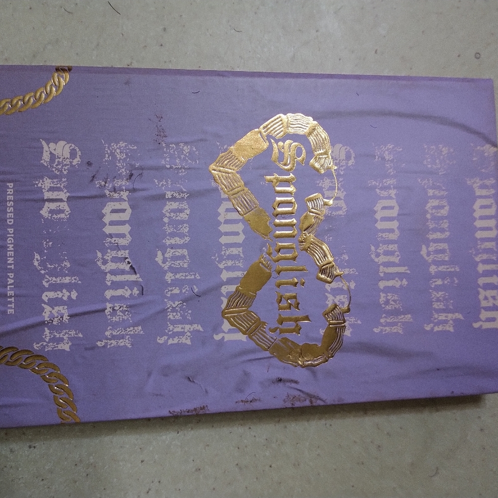 Spanglish Makeup Palette